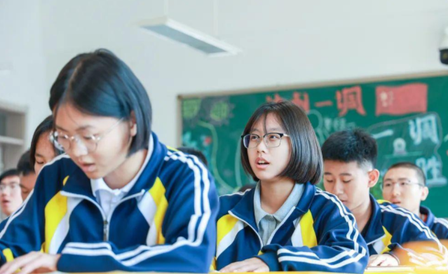 引导学生层层深化破解难题这种技能才能正在创造多维度教育价值 引导学生层层深化破解难题这种技能才能正在创造多维度教育价值